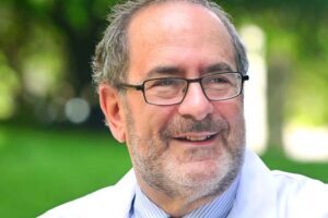 Gary J. Weil, MD, HS ’82 Receives Faculty Achievement Award, Alumni Association Awards